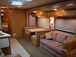 2007 Fleetwood Bounder Photo #11