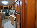 2007 Fleetwood Bounder Photo #12