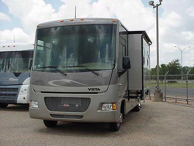 2010 Winnebago Vista Photo